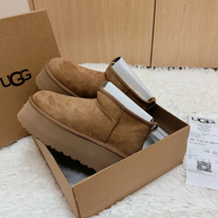 UGG  Mini Platform EU 37
