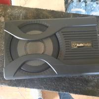 sub amplificato da bagagliaio o sotto sedile