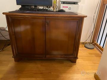 scrivania  porta PC e stampante 