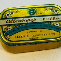 Scatola di latta vintage di pastiglie Allenburys