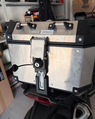 Givi Trekker Outback