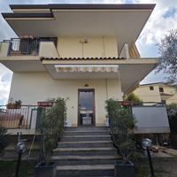 Villa capofila con spazio esterno di 200 mq