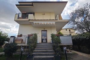 Villa capofila con spazio esterno di 200 mq