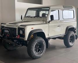 Land Rover Defender 90 2.5 Td5 Station Wagon SE