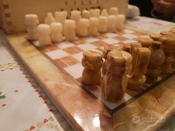 Scacchiera in marmo