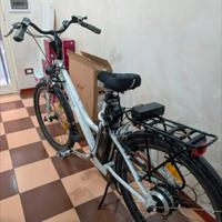 Biici elettrica  pedalata assistita 