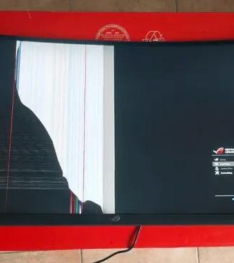 ASUS ROG Strix XG349C