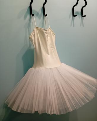 tutù danza e  due  body col. nero.