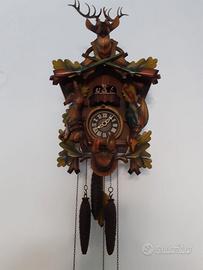 Orologio a cucù con musica e ballerini