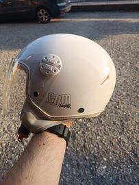 Casco moto per bambini.