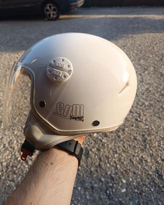 Casco moto per bambini.