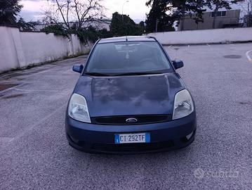 Ford Fiesta 2004