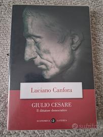Giulio Cesare. Il dittatore democratico - Canfora