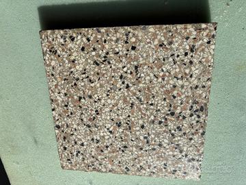 Pavimento antico in graniglia