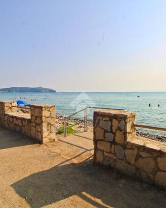 3 LOCALI A PISCIOTTA