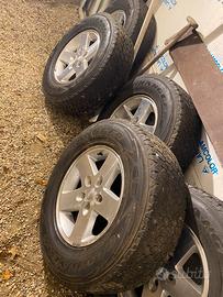 Ruote complete jeep
