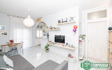 SPLENDIDO 3 LOCALI CON BOX E CANTINA