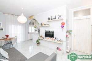 SPLENDIDO 3 LOCALI CON BOX E CANTINA