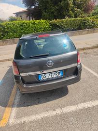 Opel Astra H 
