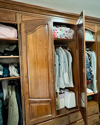 Armadio classico in castagno