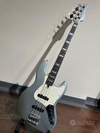 Basso elettrico Marcus Miller V7