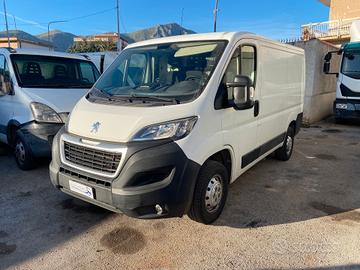Peugeot Boxer L1H1 2.0 BlueHdi 110 XV