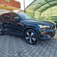 Volvo XC40 tettuccio apribile