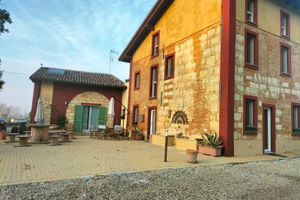 La Cicala Cascina con piscina uso esciusivo