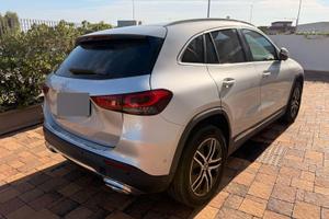 MERCEDES GLA 200D AUTOMATIC COME NUOVO