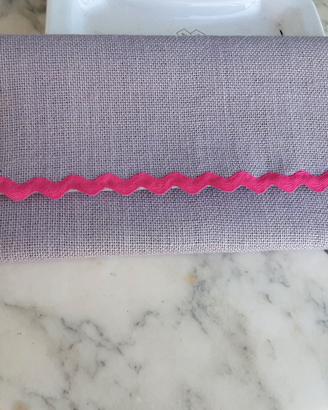 pochette lilla con bordo