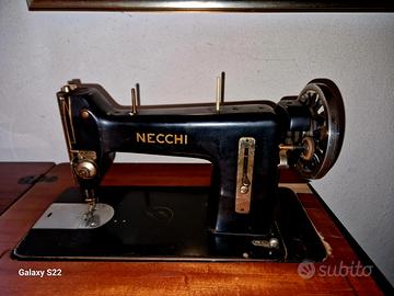 Macchina da cucire Singer con Mobiletto