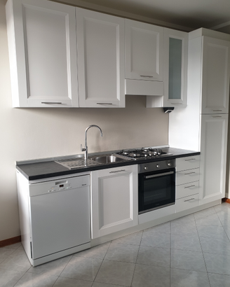 Cucina stile moderno/classico effetto legno