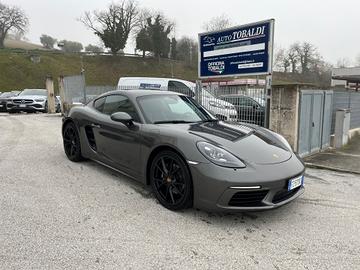 Porsche 718 Spyder Cayman 2.0