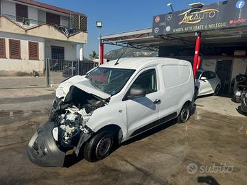 Renault Express 1.4 diesel sinistrato - 2021