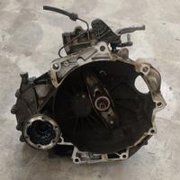 Cambio Golf 5 1.6B Anno 2004> Marce 5  Km 140.000