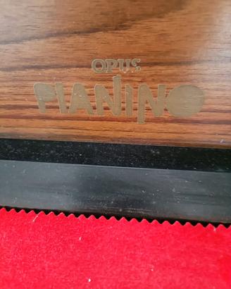piano forte a parete!