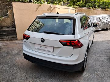 Volkswagen Tiguan 2.0 TDI SCR Business BlueMotion 