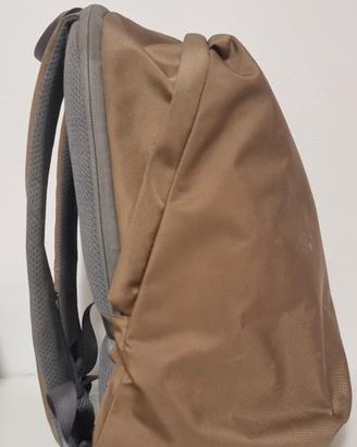 Zaino XDESIGN con antitaccheggio