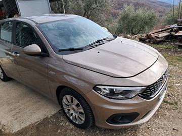 Fiat Tipo 1.3 M.Jet Pop Business