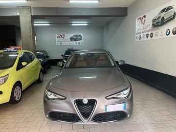 Alfa Romeo Giulia 2.2 Turbodiesel 180 CV AT8 Busin