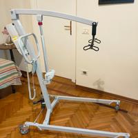 Sollevatore elettrico per disabili