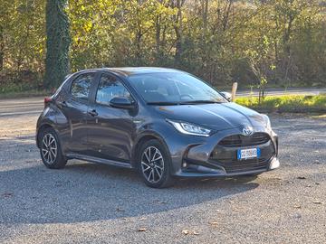 Toyota Yaris 1.5 Hybrid 5 porte Business 2021-E6 A