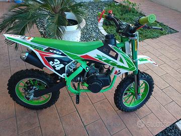 moto con motore a scoppio bambino