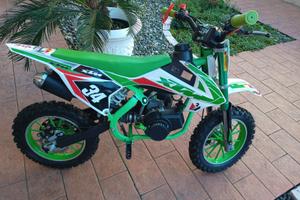 moto con motore a scoppio bambino