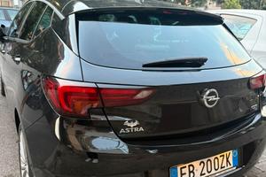 Opel Astra 2016 Full