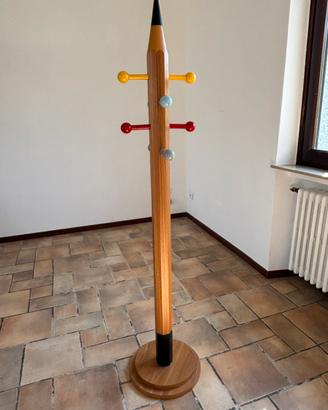 Attaccapanni da terra