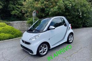 Smart ForTwo 1000 52 kW MHD coupé HI-TECH