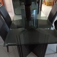 Tavolo di cristallo