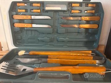 Kit accessori per barbecue