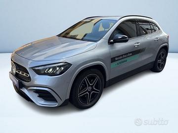 Mercedes-Benz GLA 180d Automatic AMG Line Adv...